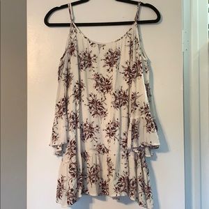 S Altar’d State Floral Tunic